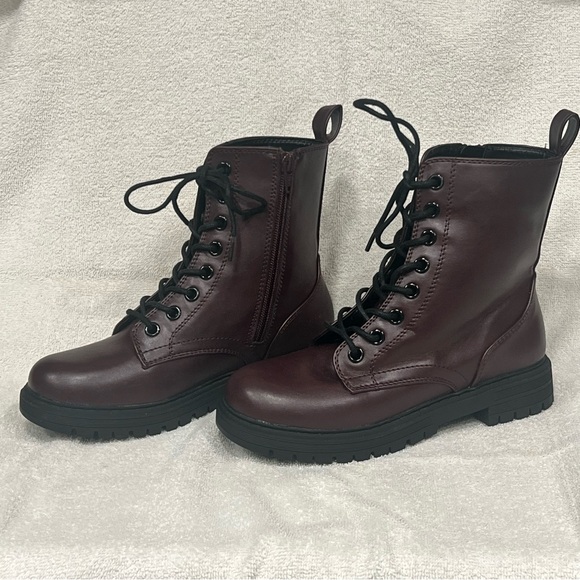 SO Meela Women’s Lace Up Combat Boots, Size 6, NWOT - Picture 3 of 10